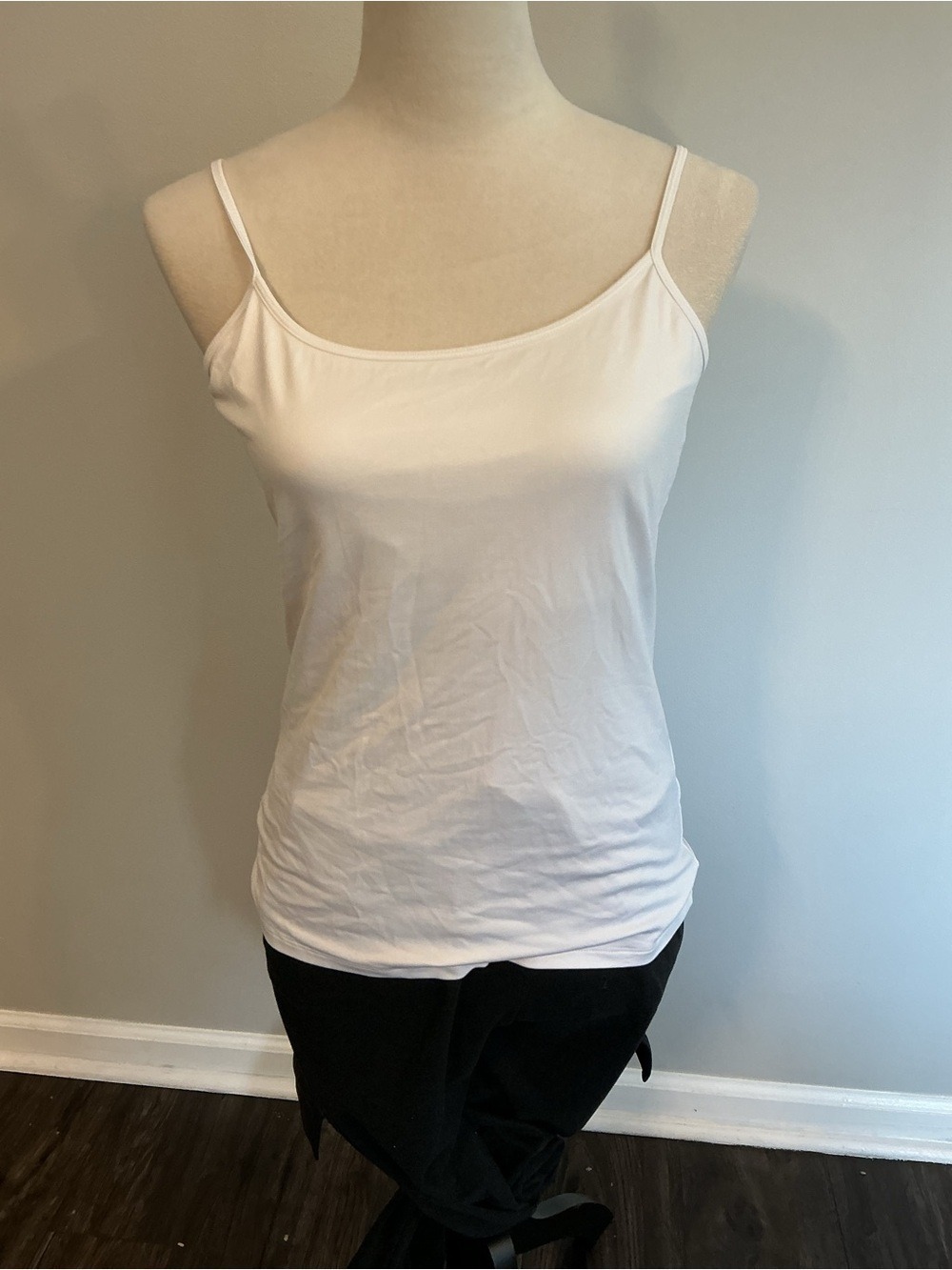 FOUR Piece Neutral Shapewear & Layering Cami Bundle! - Picture 9 of 16